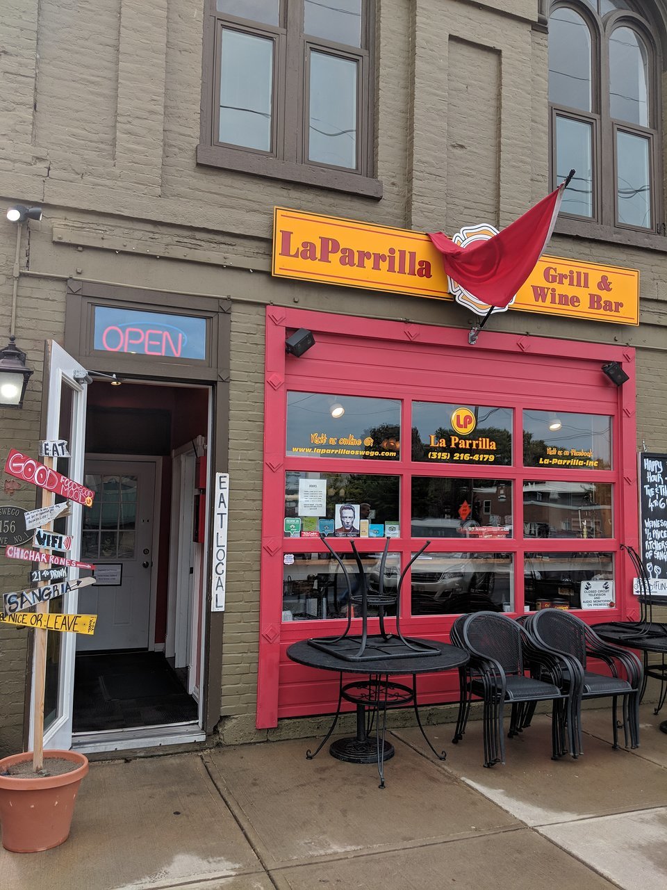 La Parrilla Grill and Wine Bar