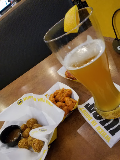 Buffalo Wild Wings Grill & Bar