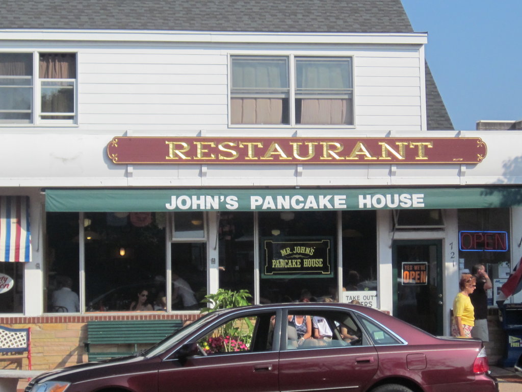 Mr. John`s Pancake House