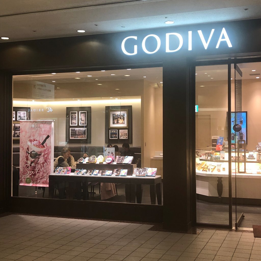 GODIVA  Chocolatier