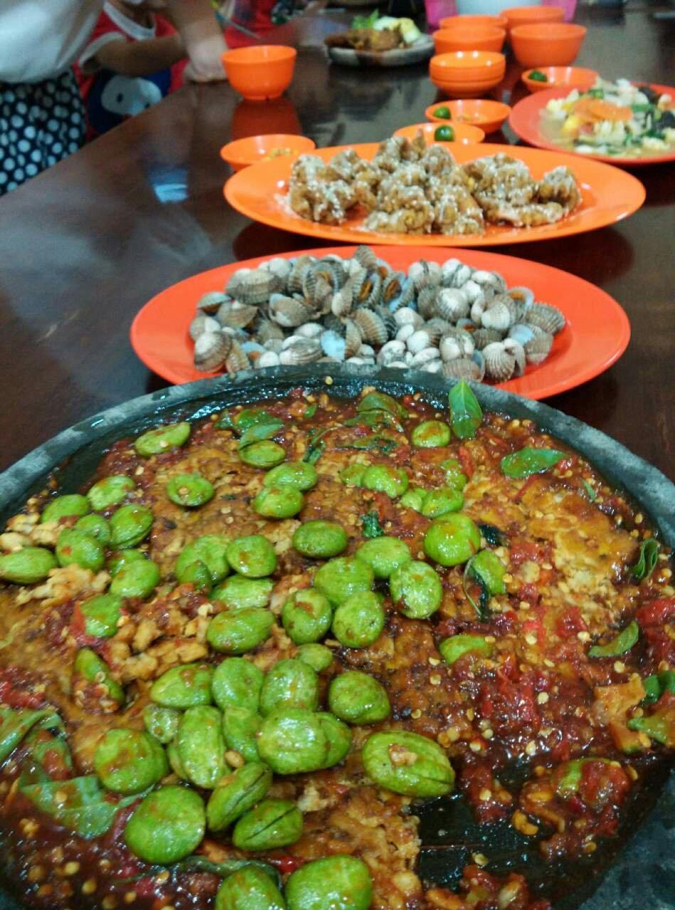 Kahyangan Seafood and Chinese Restaurant